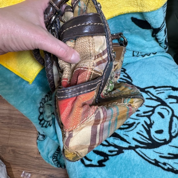 Fossil Patchwork Multi-Color Shoulder Bag with Brown Trim - Picture 5 of 10